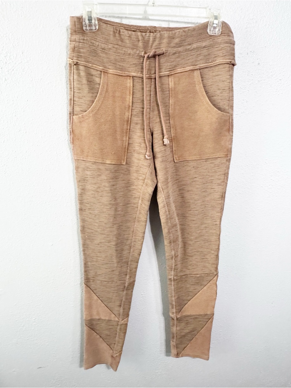 FP Movement by Free People Kyoto Tan Pull-On Leggings with Patch Pockets medium